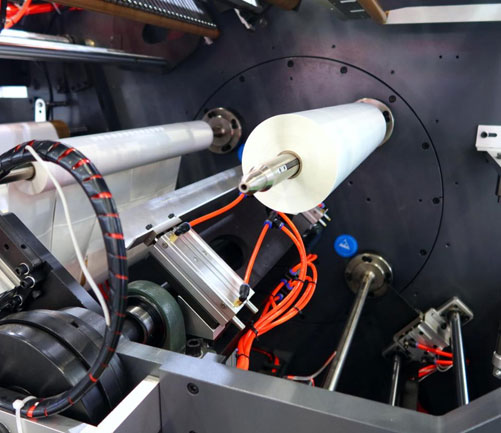 570 w pełni automatyczna bezklejowa przewijarka rewolwerowa non-stop